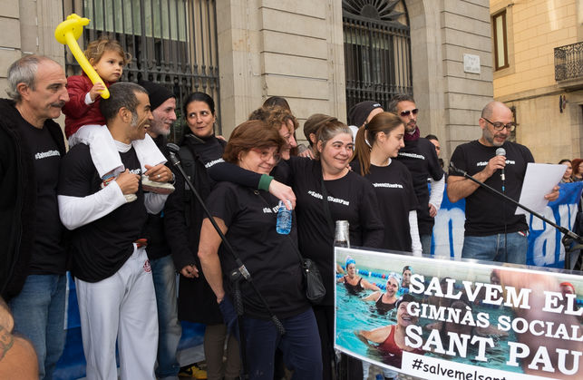 #SalvemelSantPau consiguió movilizar a cerca de 40 entidades y centenares de vecinos. F. G. Robles